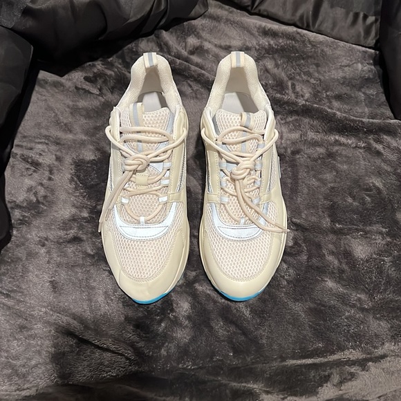 Dior B22 ,44 , cream - Picture 2 of 5